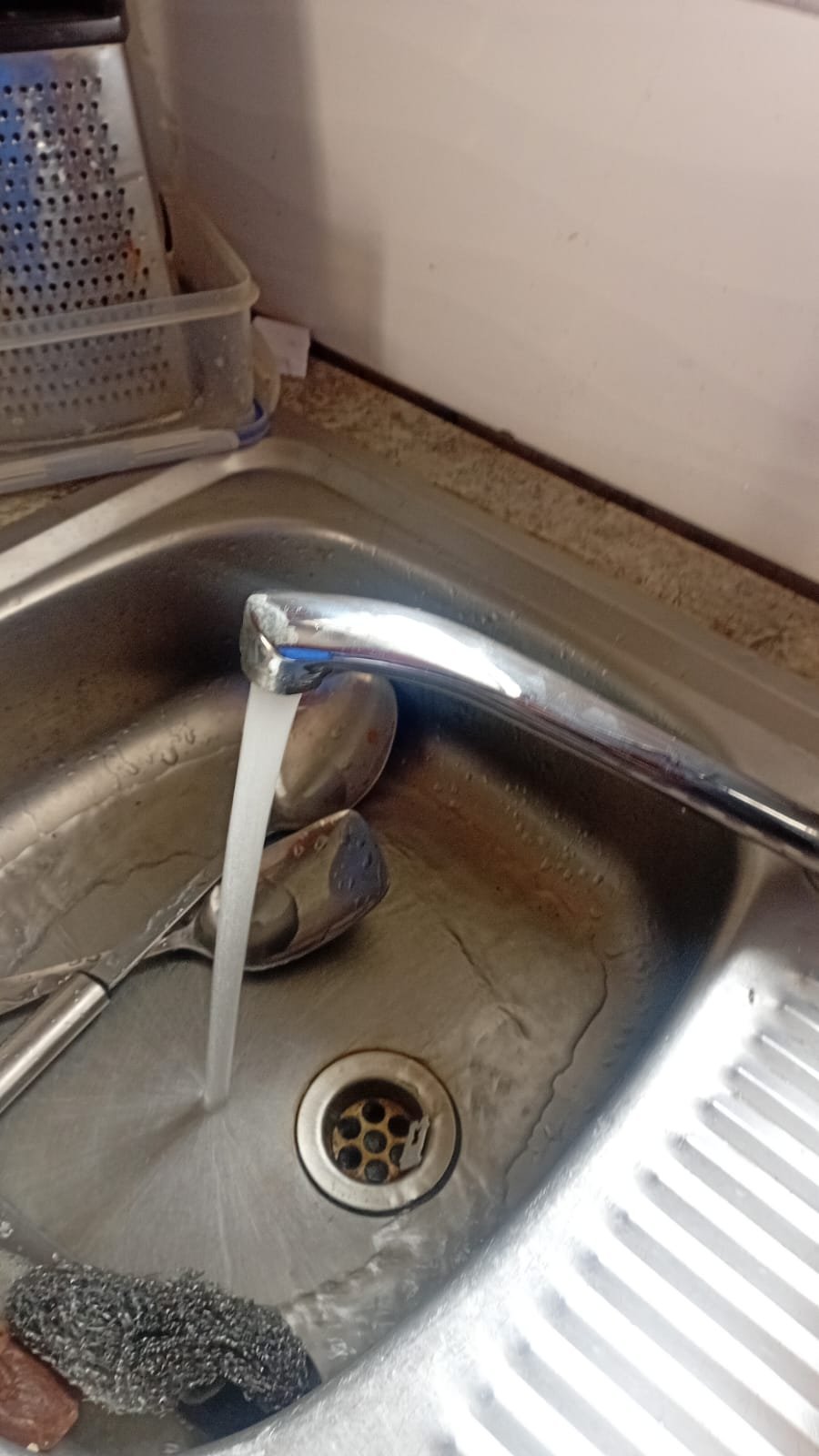 Plumber Thatchfield Estate